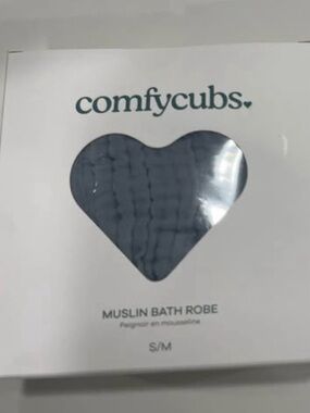 S/M Comfy Cubs 100% muslin cotton bathrobe